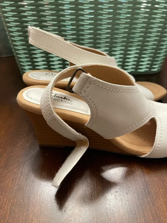 NWOT Clarks Kyarra Aster Wedge Sandal - Picture 4 of 7